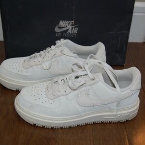 Nike Air Force 1 Luxe size US11